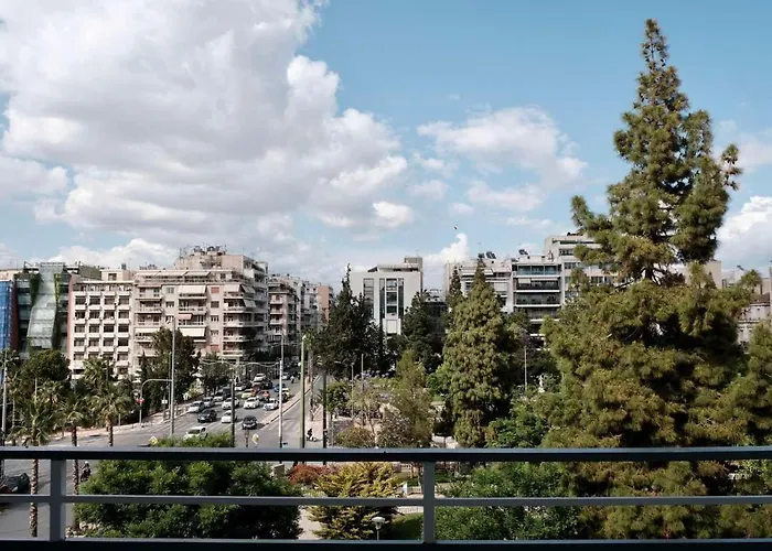 Synpiraeus Apartments & Studios